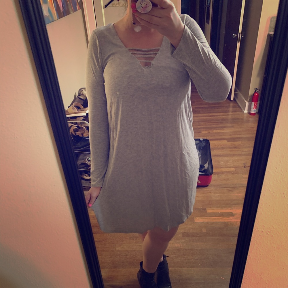 Gray knit Venus dress size large NWOT
